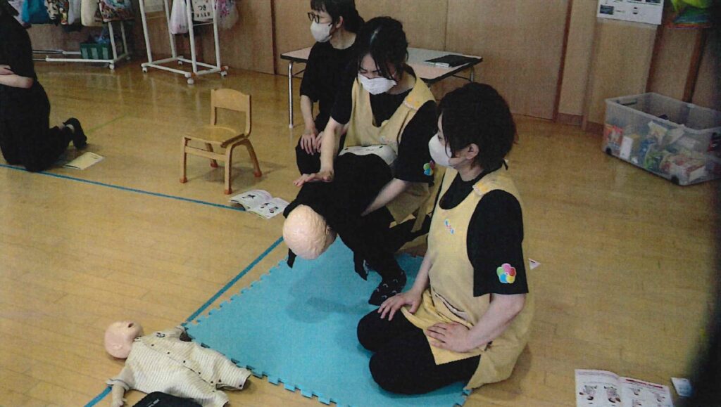 乳幼児の救命講習 ③